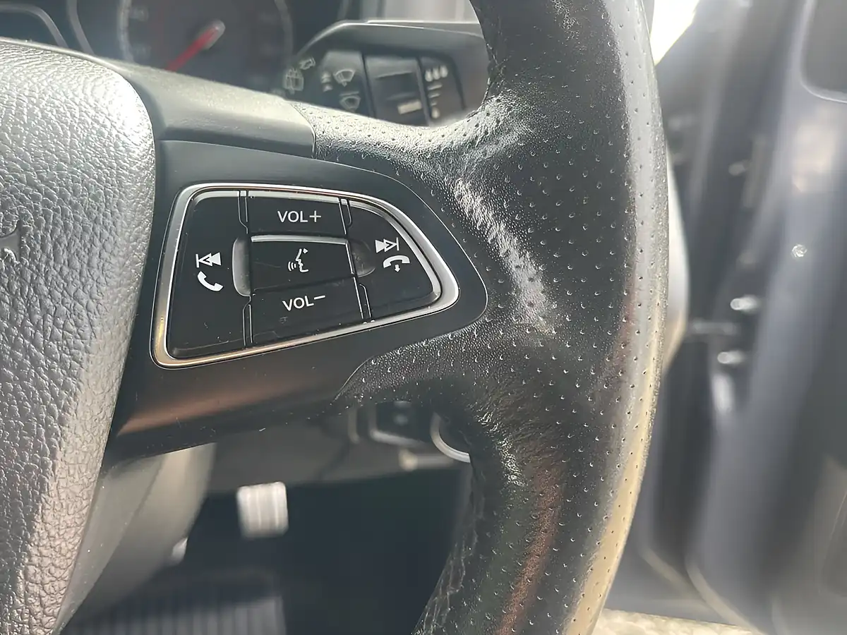 Used 2017 Ford Focus ST-3 Grey - Interior and Exterior details 16