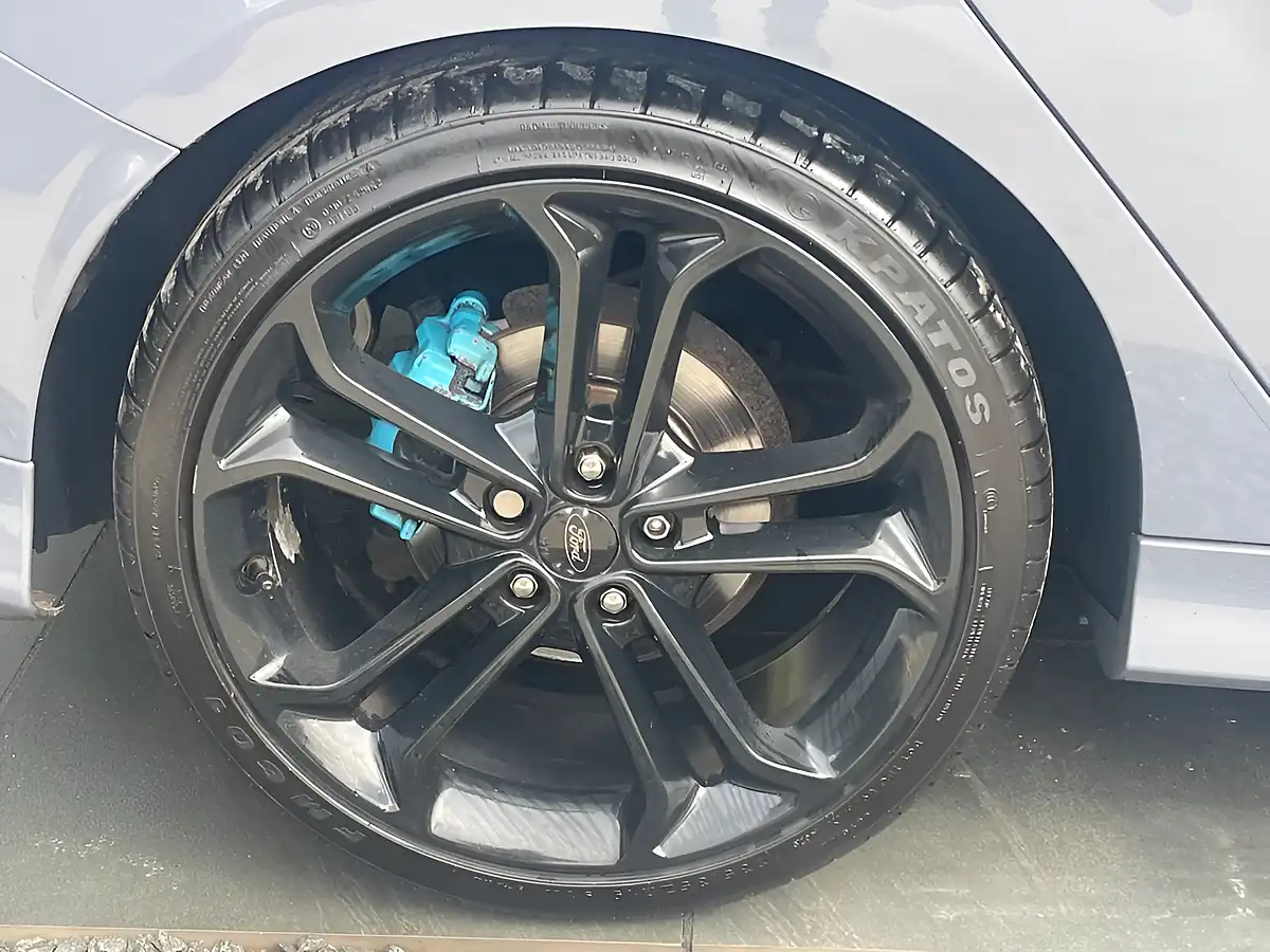 Used 2017 Ford Focus ST-3 Grey - Interior and Exterior details 4