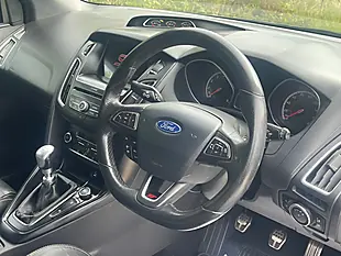 Used 2017 Ford Focus ST-3 Grey - Interior and Exterior details 5