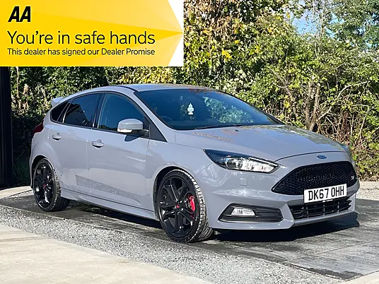 2017 Ford Focus 2.0T EcoBoost ST-3