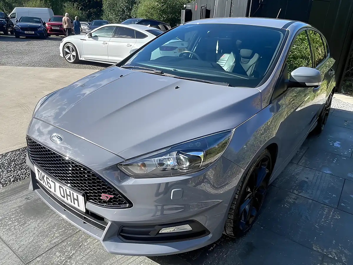 Used 2017 Ford Focus ST-3 Grey - Interior and Exterior details 14