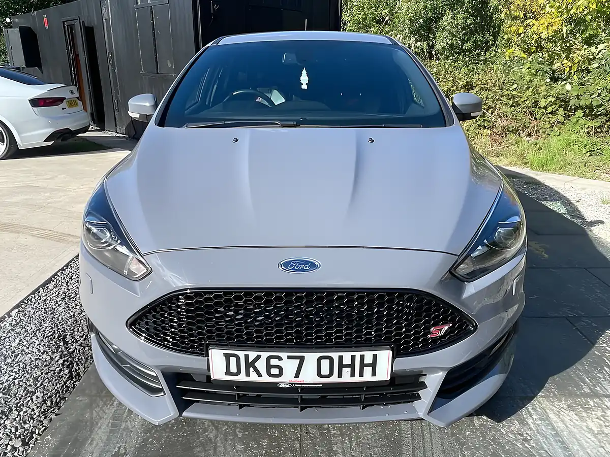 Used 2017 Ford Focus ST-3 Grey - Interior and Exterior details 15