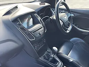 Used 2017 Ford Focus ST-3 Grey - Interior and Exterior details 16