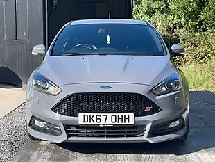 Used 2017 Ford Focus ST-3 Grey - Interior and Exterior details 2