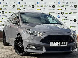 Used 2017 Ford Focus ST-3 Grey - Interior and Exterior details 5