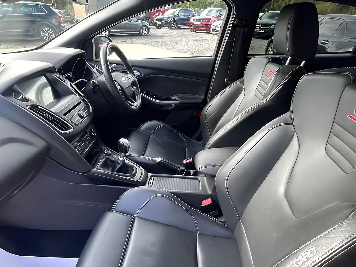Used 2017 Ford Focus ST-3 Grey - Interior and Exterior details 14