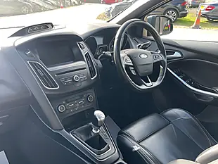 Used 2017 Ford Focus ST-3 Grey - Interior and Exterior details 5