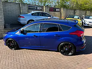 Used 2017 Ford Focus ST-3 Performance Blue - Interior and Exterior details 8