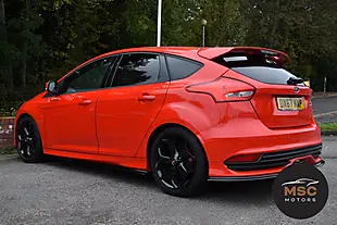 Used 2017 Ford Focus ST-3 Race Red - Interior and Exterior details 10