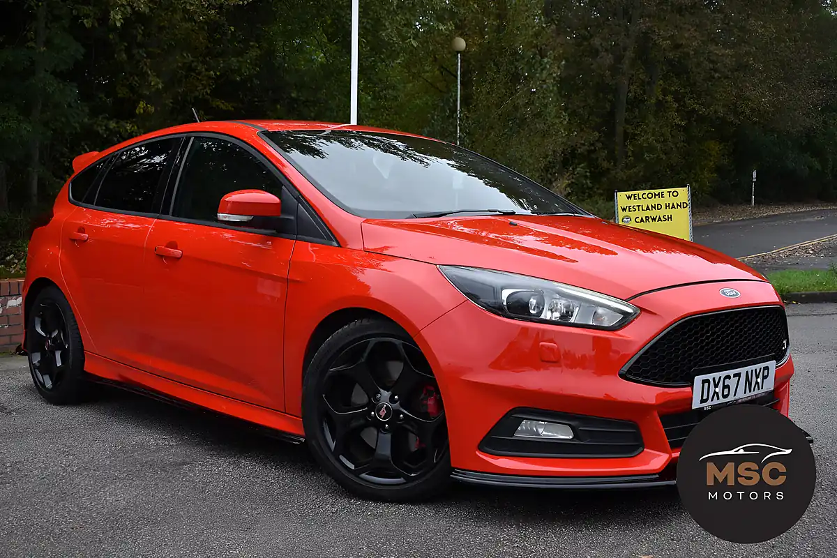 Used 2017 Ford Focus ST-3 Race Red - Interior and Exterior details 2