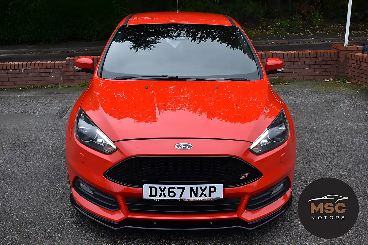 Used 2017 Ford Focus ST-3 Race Red - Interior and Exterior details 3