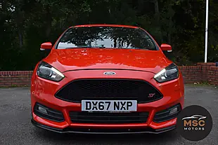 Used 2017 Ford Focus ST-3 Race Red - Interior and Exterior details 4