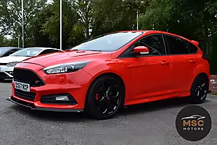 Used 2017 Ford Focus ST-3 Race Red - Interior and Exterior details 6