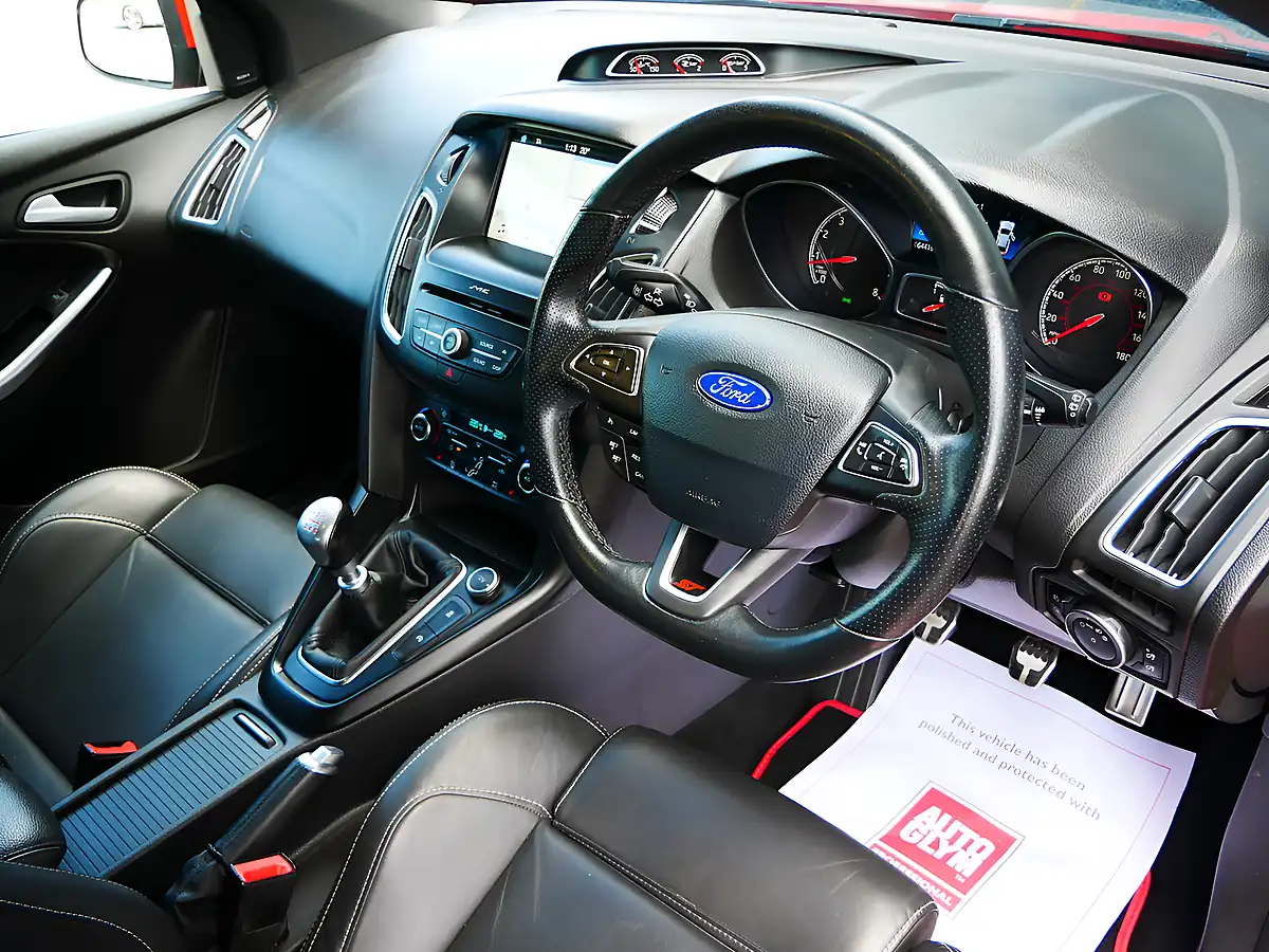 Used 2017 Ford Focus ST-3 Race Red - Interior and Exterior details 12