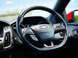 Used 2017 Ford Focus ST-3 Race Red - Interior and Exterior details 18