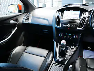 Used 2017 Ford Focus ST-3 Race Red - Interior and Exterior details 19