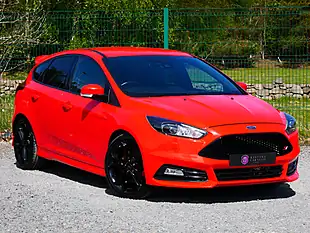 Used 2017 Ford Focus ST-3 Race Red - Interior and Exterior details 2
