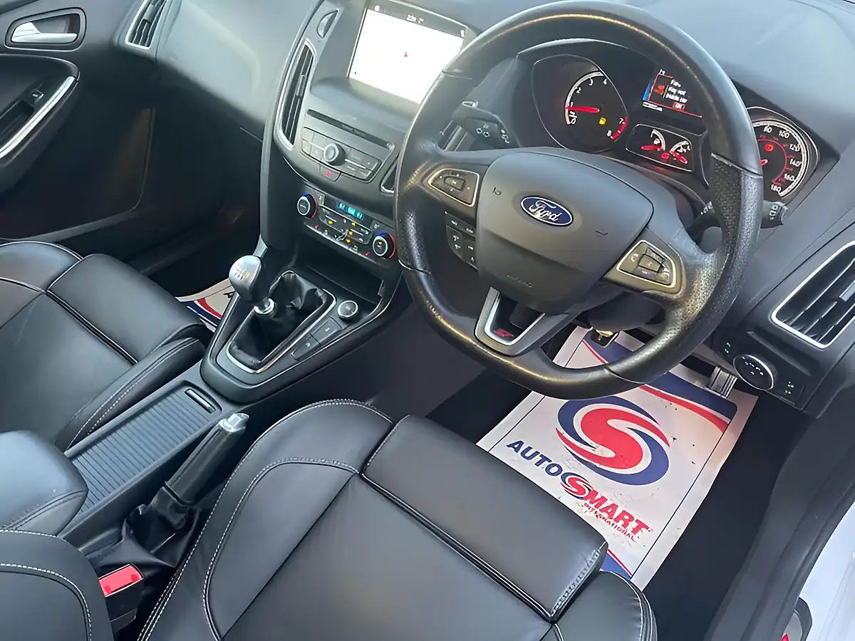 Used 2017 Ford Focus ST-3 White - Interior and Exterior details 12