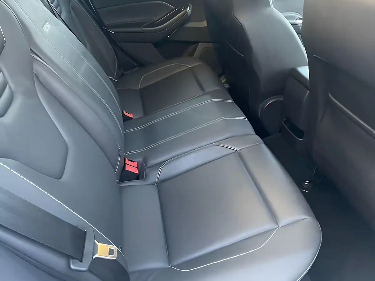 Used 2017 Ford Focus ST-3 White - Interior and Exterior details 17