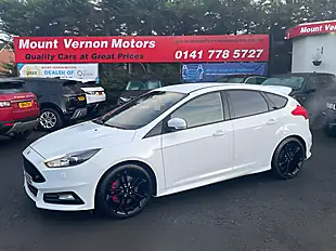 Used 2017 Ford Focus ST-3 White - Interior and Exterior details 5