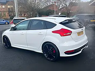 Used 2017 Ford Focus ST-3 White - Interior and Exterior details 6