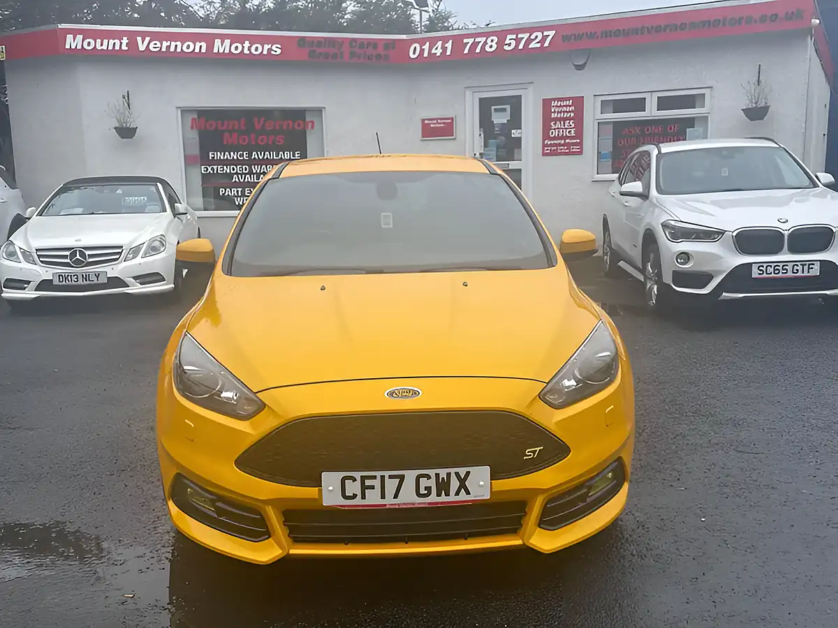 Used 2017 Ford Focus ST-3 Yellow - Interior and Exterior details 12