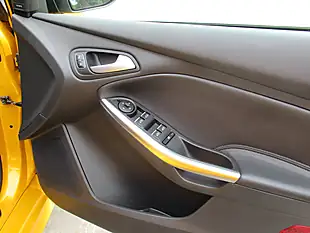 Used 2017 Ford Focus ST-3 Yellow - Interior and Exterior details 14