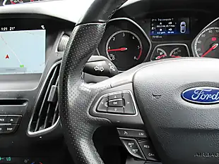 Used 2017 Ford Focus ST-3 Yellow - Interior and Exterior details 15