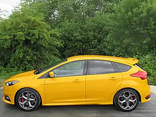 Used 2017 Ford Focus ST-3 Yellow - Interior and Exterior details 19