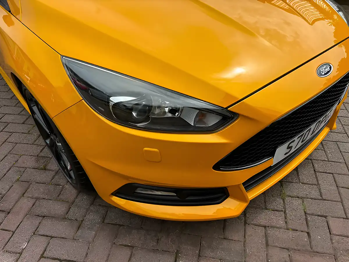 Used 2017 Ford Focus ST-3 Yellow - Interior and Exterior details 10