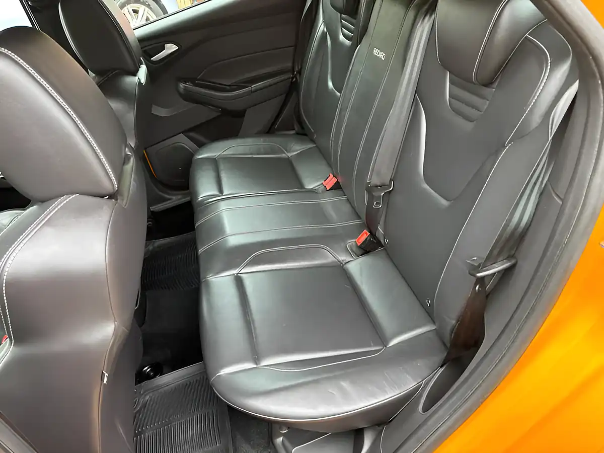 Used 2017 Ford Focus ST-3 Yellow - Interior and Exterior details 12