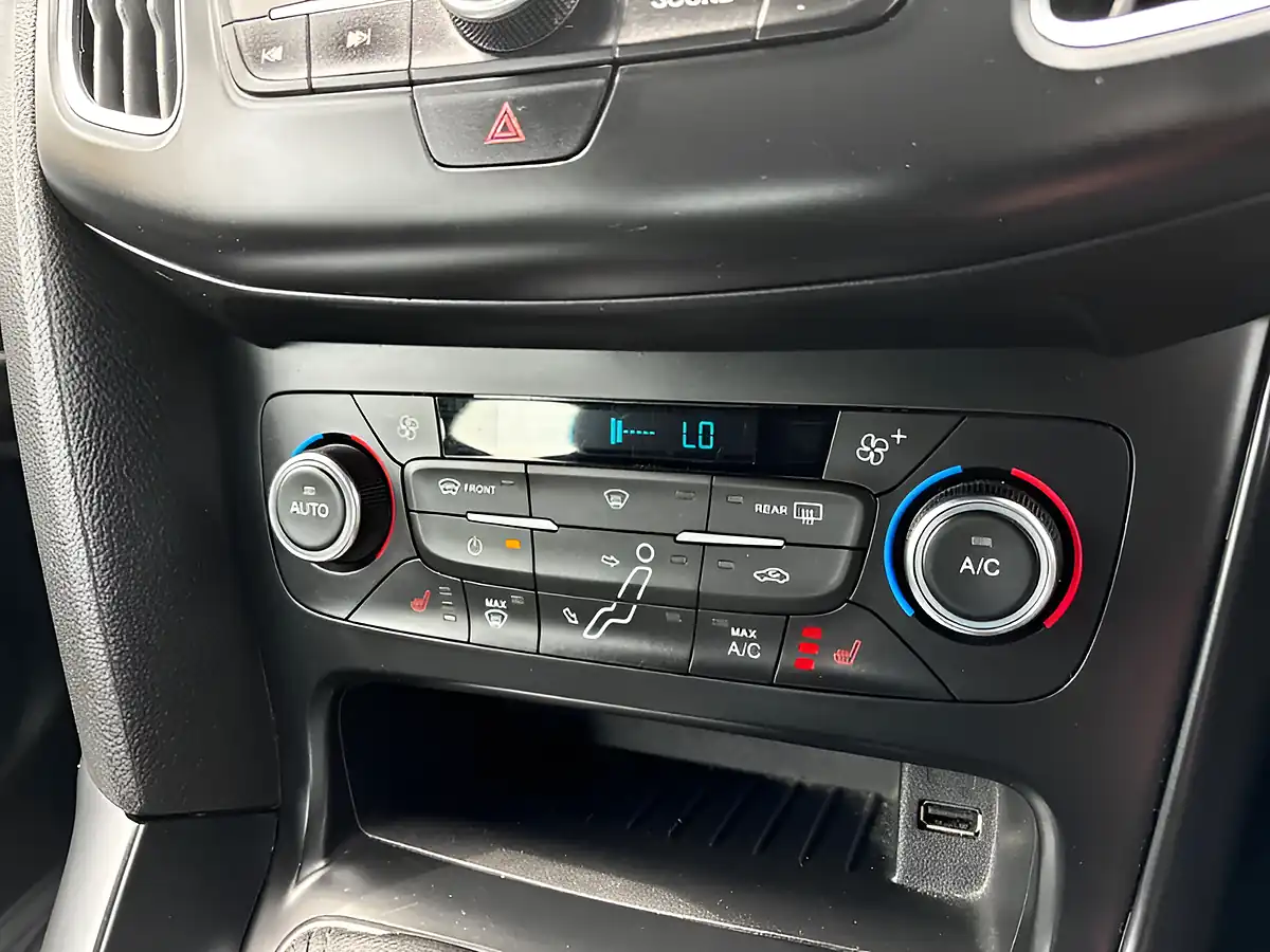Used 2017 Ford Focus ST-3 Yellow - Interior and Exterior details 14