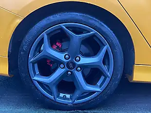 Used 2017 Ford Focus ST-3 Yellow - Interior and Exterior details 10