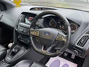 Used 2017 Ford Focus ST-3 Yellow - Interior and Exterior details 8