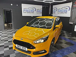 Used 2017 Ford Focus ST-3 Yellow - Interior and Exterior details 14
