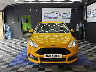 Used 2017 Ford Focus ST-3 Yellow - Interior and Exterior details 2