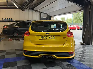 Used 2017 Ford Focus ST-3 Yellow - Interior and Exterior details 5