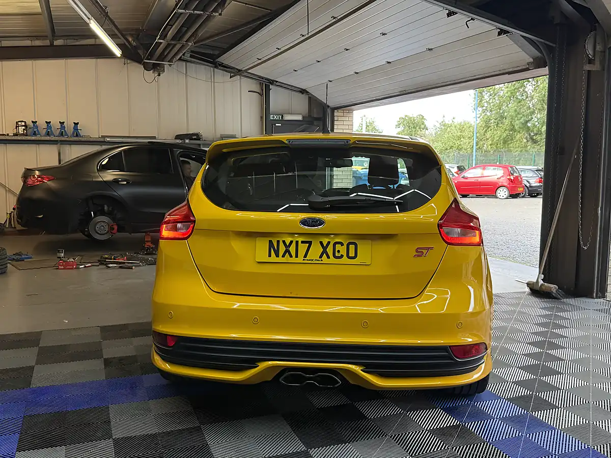 Used 2017 Ford Focus ST-3 Yellow - Interior and Exterior details 5