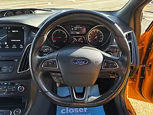 Used 2017 Ford Focus ST-3 Yellow - Interior and Exterior details 12