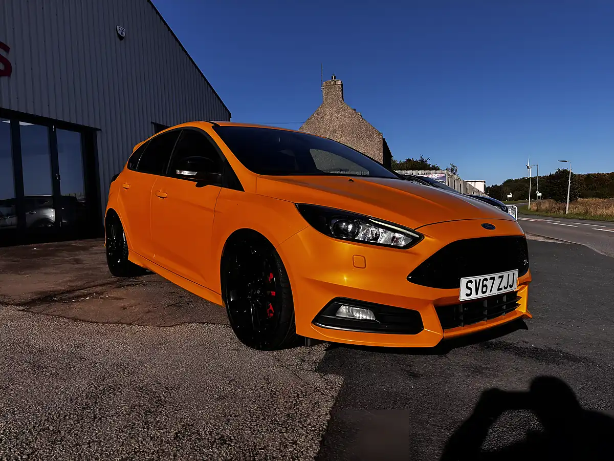 Used 2017 Ford Focus ST-3 Yellow - Interior and Exterior details 2