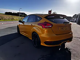 Used 2017 Ford Focus ST-3 Yellow - Interior and Exterior details 7