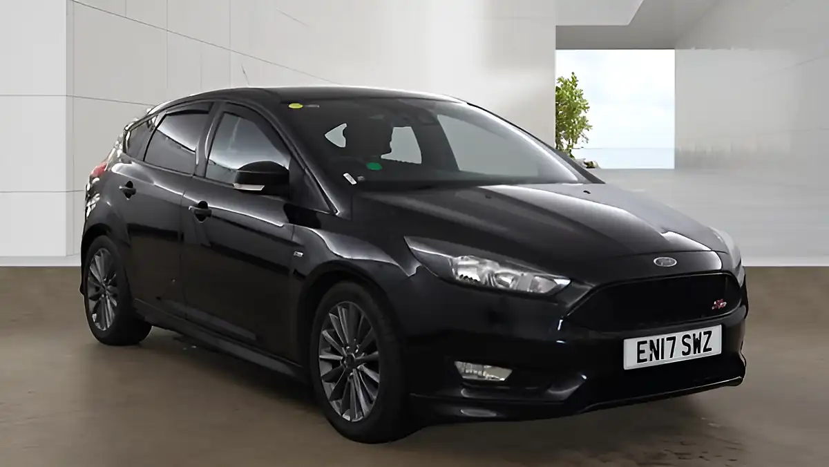 Used 2017 Ford Focus ST-Line Black Black - Interior and Exterior details 3