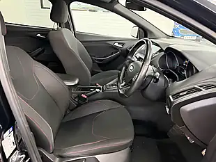 Used 2017 Ford Focus ST-Line Black - Interior and Exterior details 14