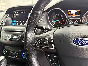 Used 2017 Ford Focus ST-Line Black - Interior and Exterior details 16