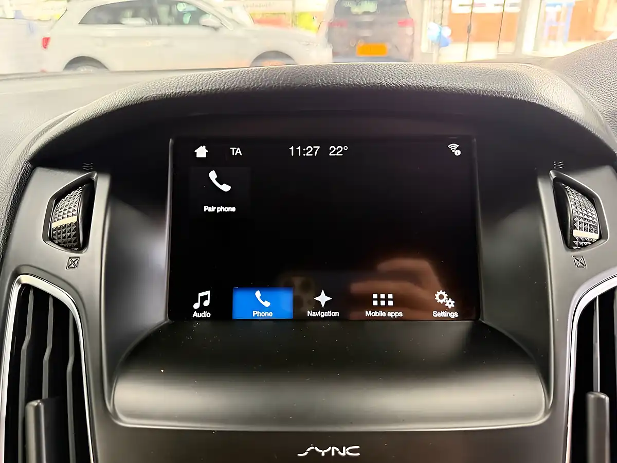 Used 2017 Ford Focus ST-Line Black - Interior and Exterior details 17