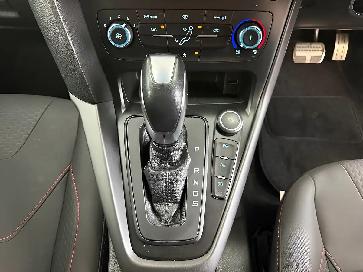 Used 2017 Ford Focus ST-Line Black - Interior and Exterior details 20