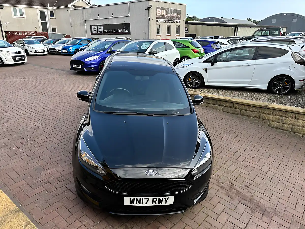 Used 2017 Ford Focus ST-Line Black - Interior and Exterior details 10