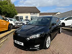 Used 2017 Ford Focus ST-Line Black - Interior and Exterior details 4