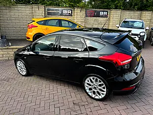Used 2017 Ford Focus ST-Line Black - Interior and Exterior details 7