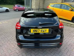 Used 2017 Ford Focus ST-Line Black - Interior and Exterior details 9
